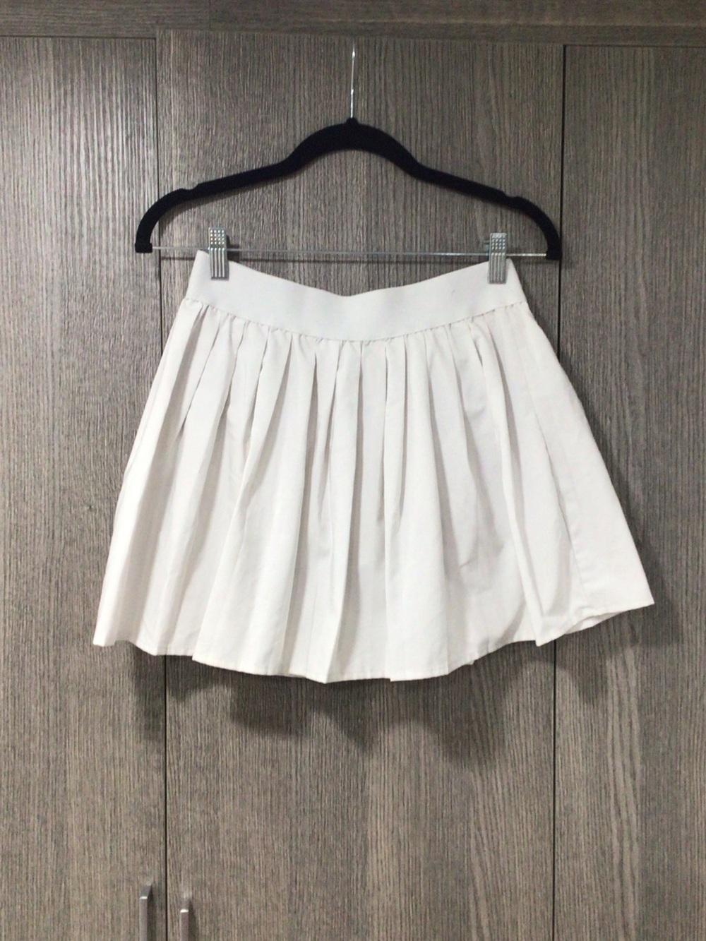 Elegant White Pleated Skater Skirt